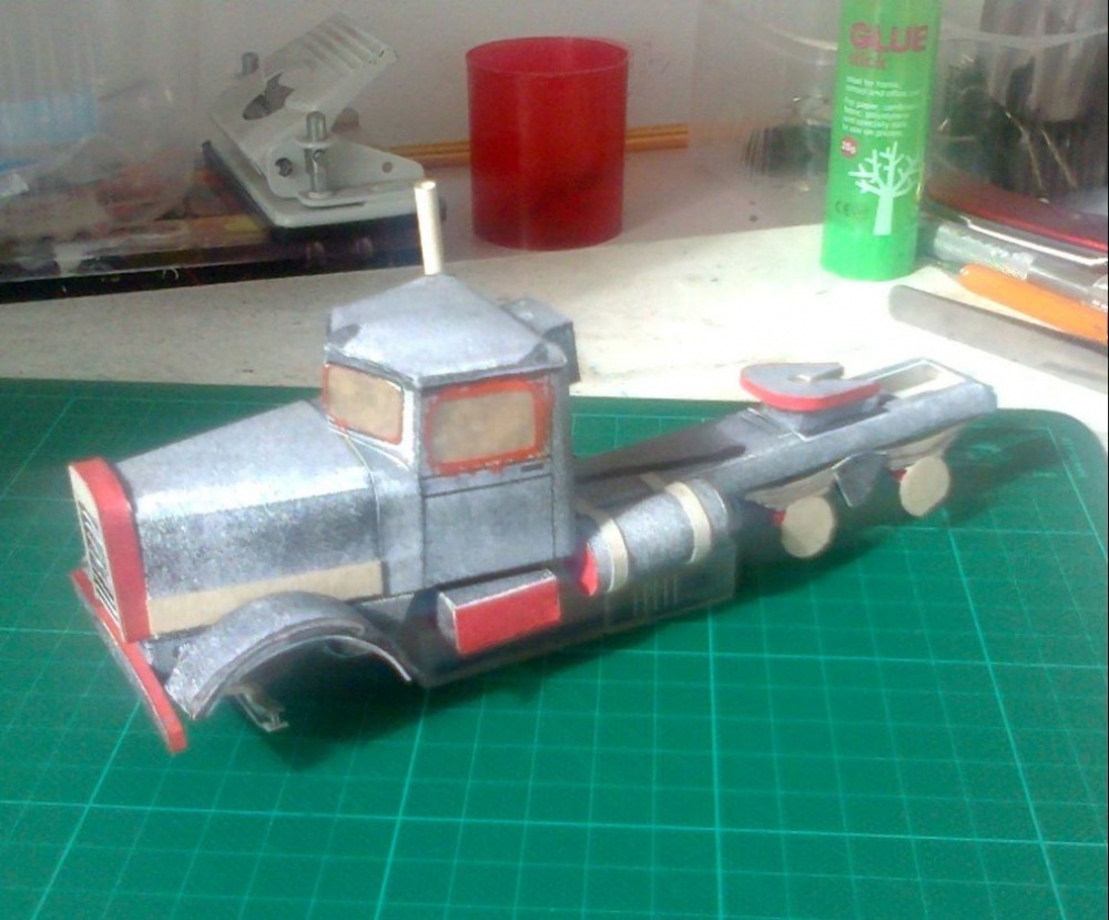 Peterbilt (Plná velikost v novém okně) Peterbilt
