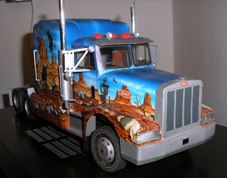 PETERBILT (Plná velikost v novém okně) PETERBILT