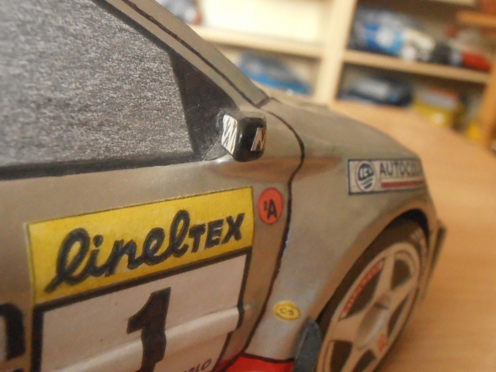 Peugeot 206 WRC (Plná velikost v novém okně) Peugeot 206 WRC