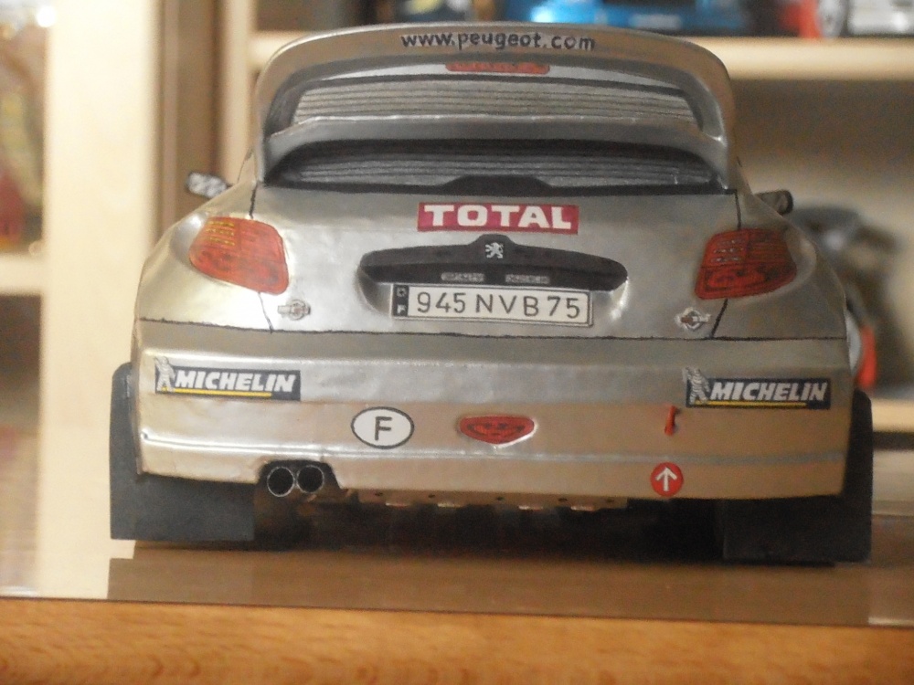 Peugeot 206 WRC (Plná velikost v novém okně) Peugeot 206 WRC