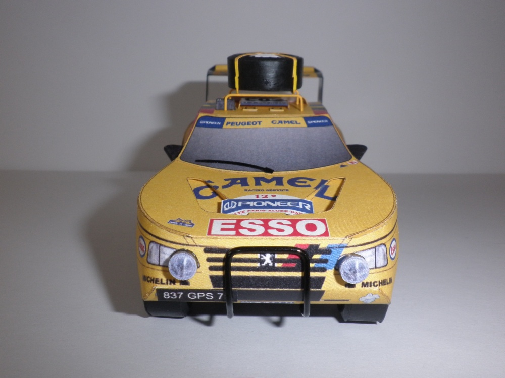 Peugeot 405 turbo 16 Dakar 1990 (Plná velikost v novém okně) Peugeot 405 turbo 16 Dakar 1990
