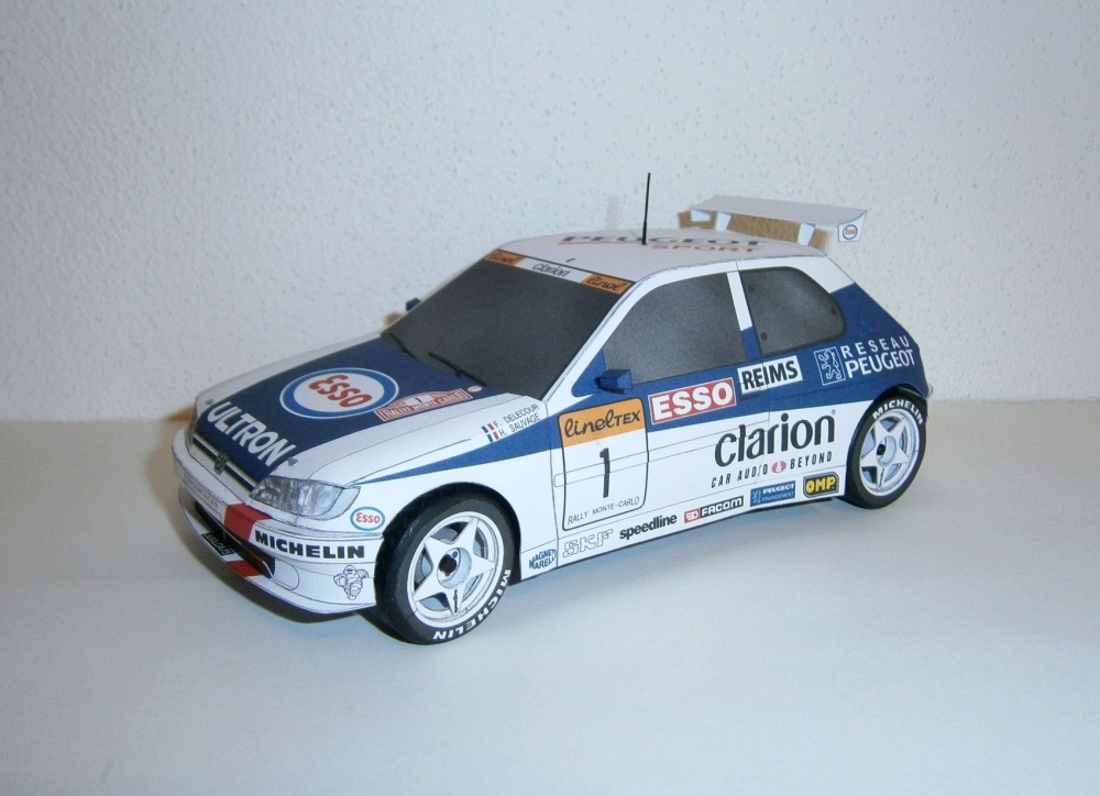 Peugeot 306 Maxi (Plná velikost v novém okně) Peugeot 306 Maxi