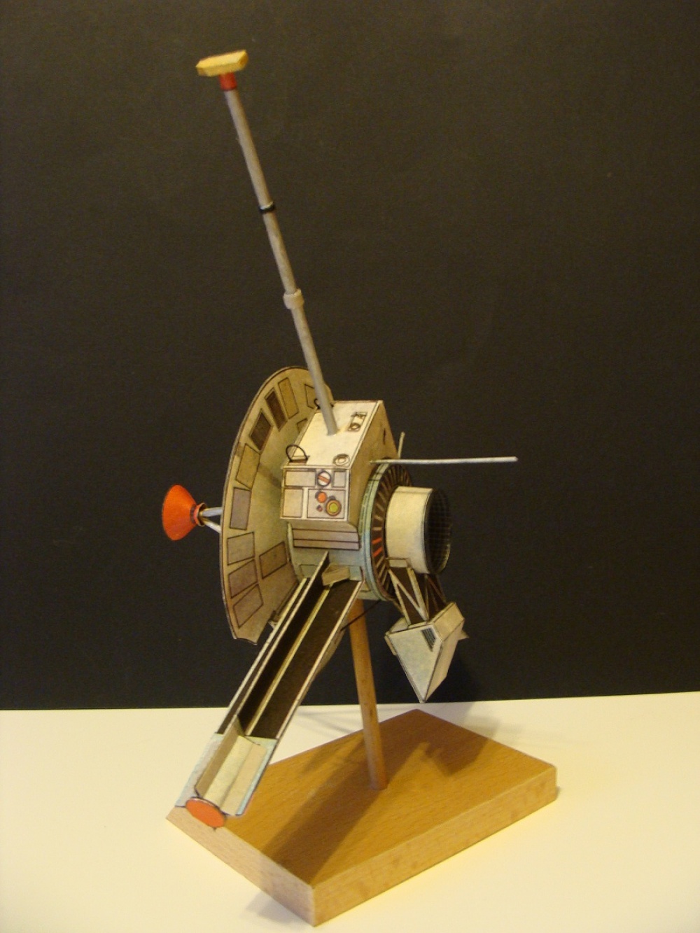 Pioneer 10 (Plná velikost v novém okně) Pioneer 10
