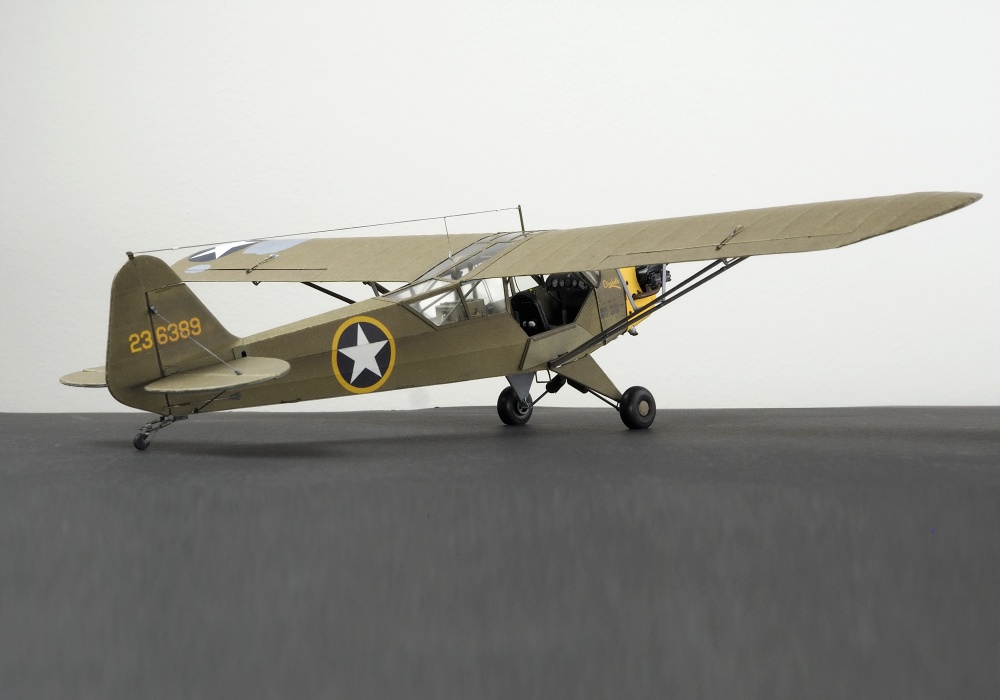 Piper L-4A (Plná velikost v novém okně) Piper L-4A