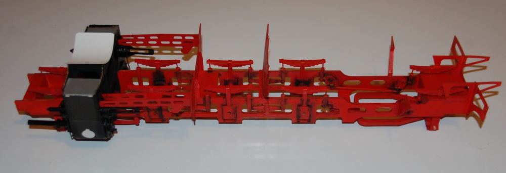 284843