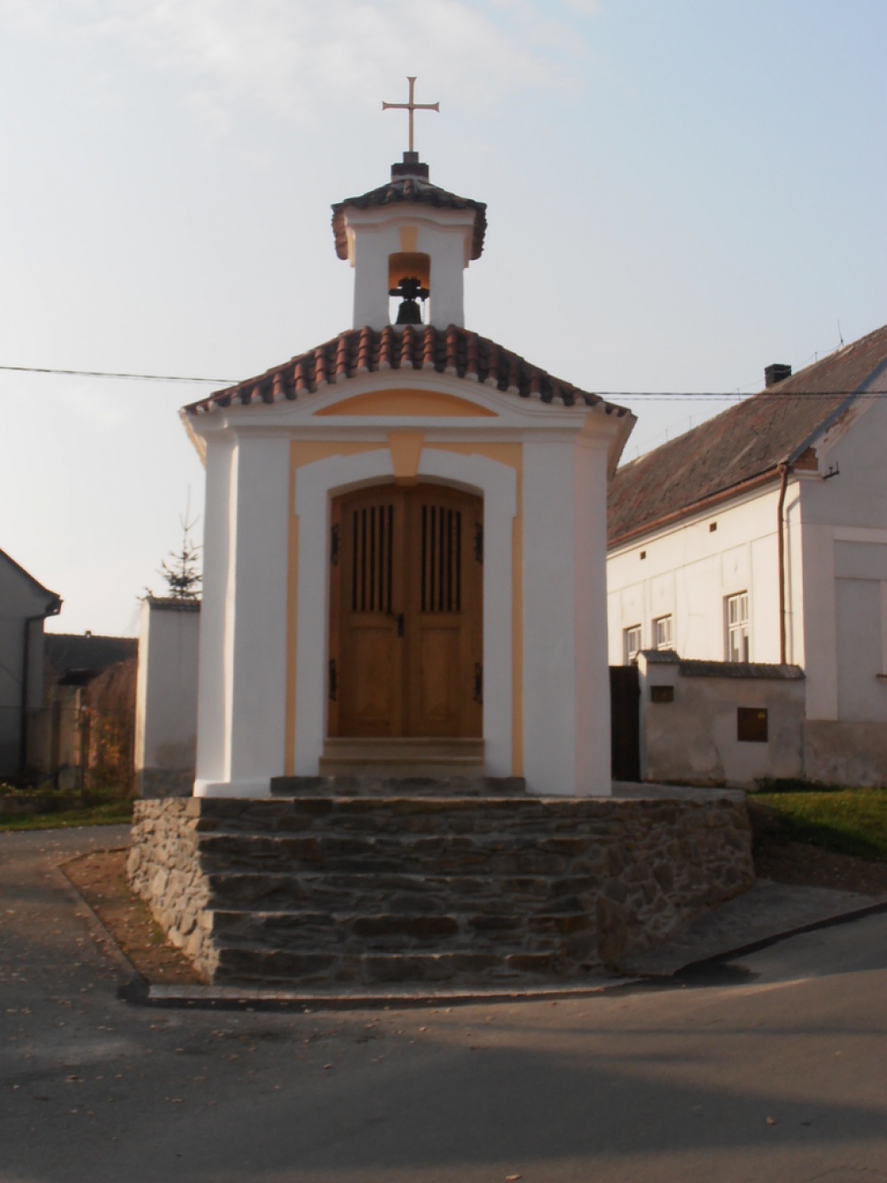 Plešnice, kaple Nejsvětější Trojice (Plná velikost v novém okně) Plešnice, kaple Nejsvětější Trojice