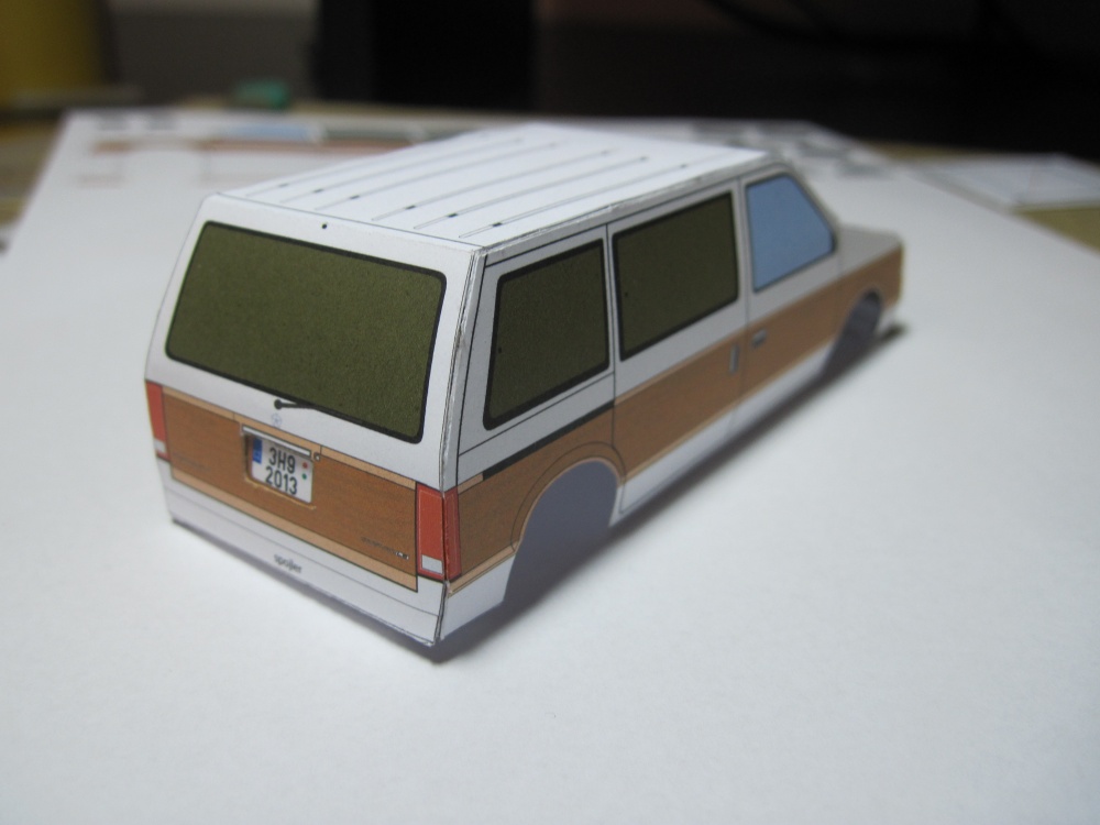 Plymouth Voyager (Plná velikost v novém okně) Plymouth Voyager