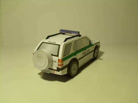 Policejn� auto Opel Frontera