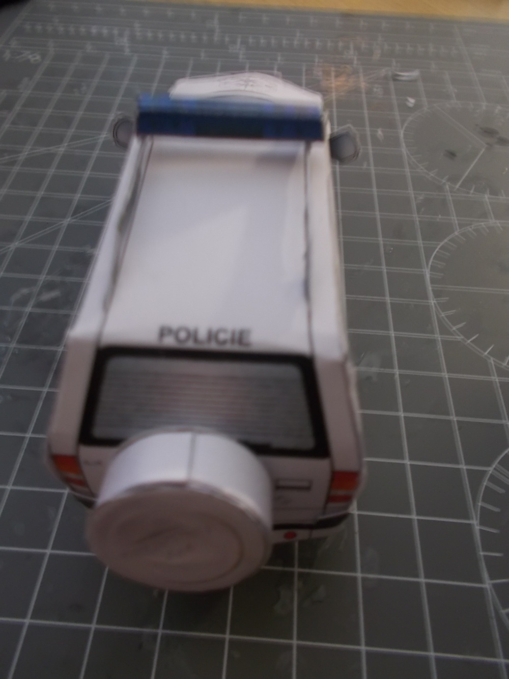 Policejní auto (Plná velikost v novém okně) Policejní auto