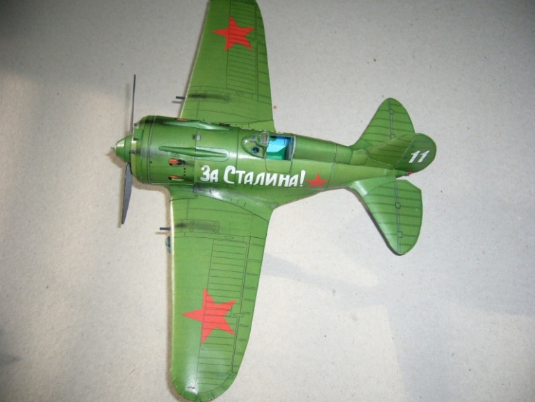 Polikarpov I-16 model 24 (Plná velikost v novém okně) Polikarpov I-16 model 24