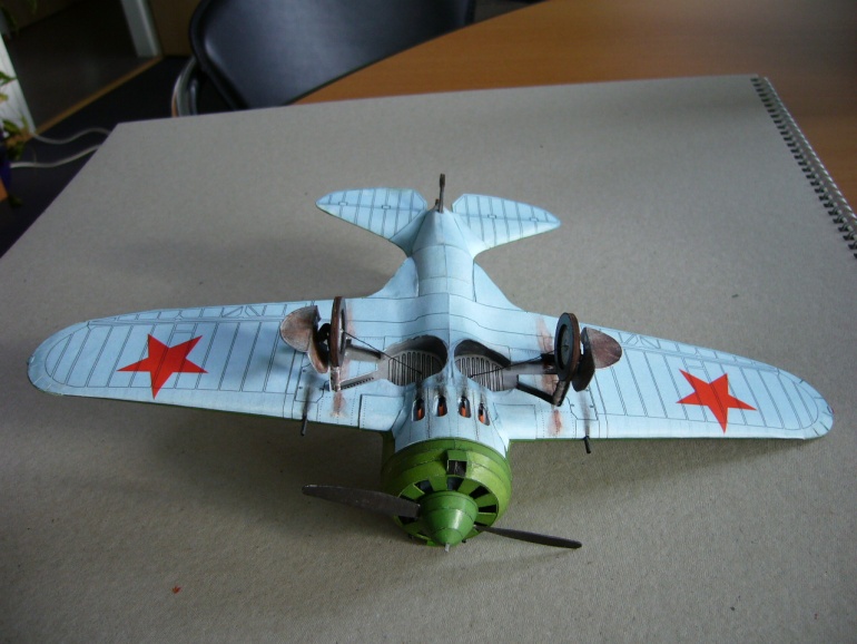 Polikarpov I-16 model 24 (Plná velikost v novém okně) Polikarpov I-16 model 24