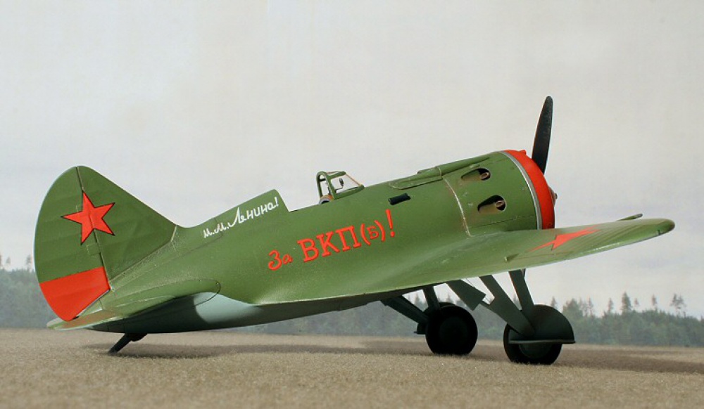 Polikarpov I-16 type 10 (Plná velikost v novém okně) Polikarpov I-16 type 10