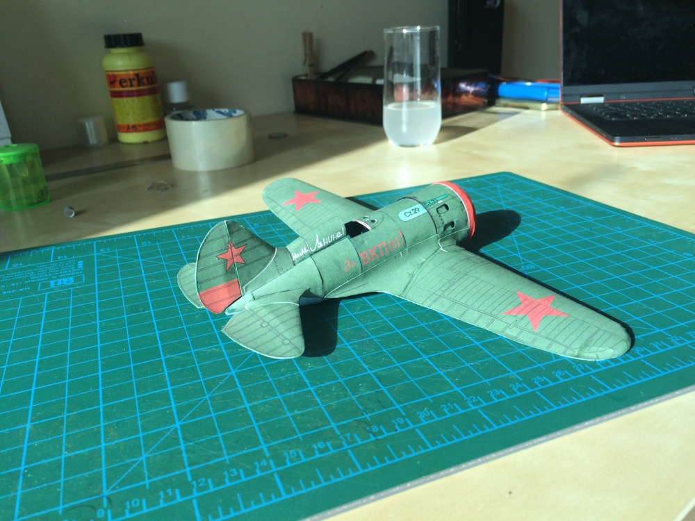 Polikarpov I-16 type 10 (Plná velikost v novém okně) Polikarpov I-16 type 10