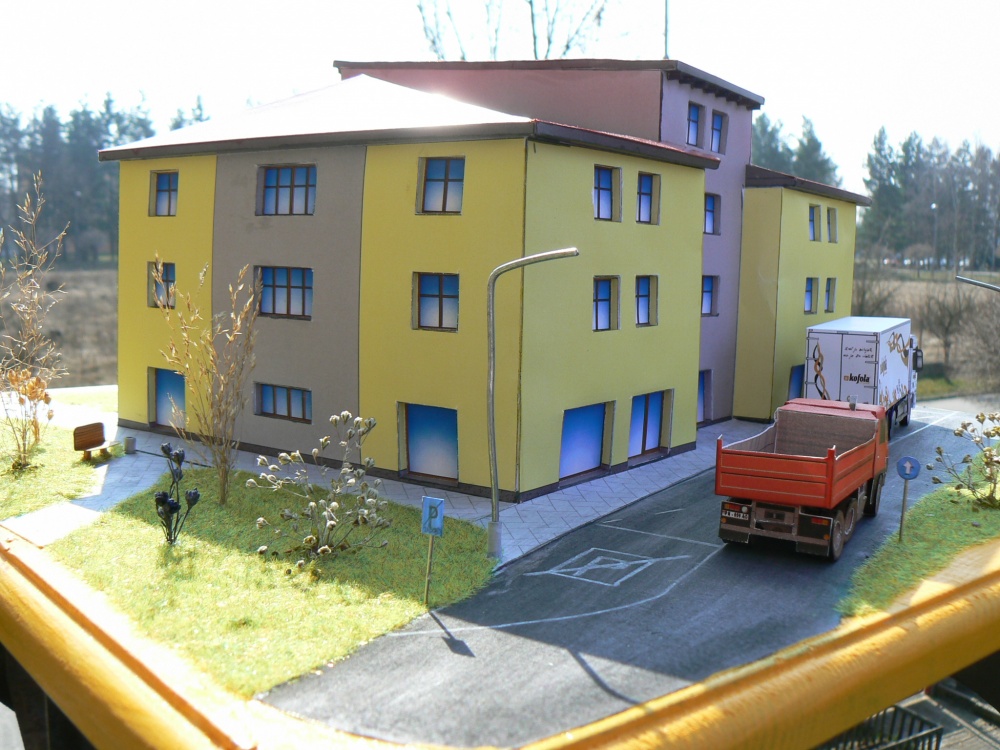 POLYFUNKČNÍ OBJEKT V TŘEBONI (Plná velikost v novém okně) POLYFUNKČNÍ OBJEKT V TŘEBONI