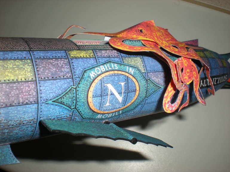Ponorka Nautilus (Pln� velikost v nov�m okn�) Ponorka Nautilus