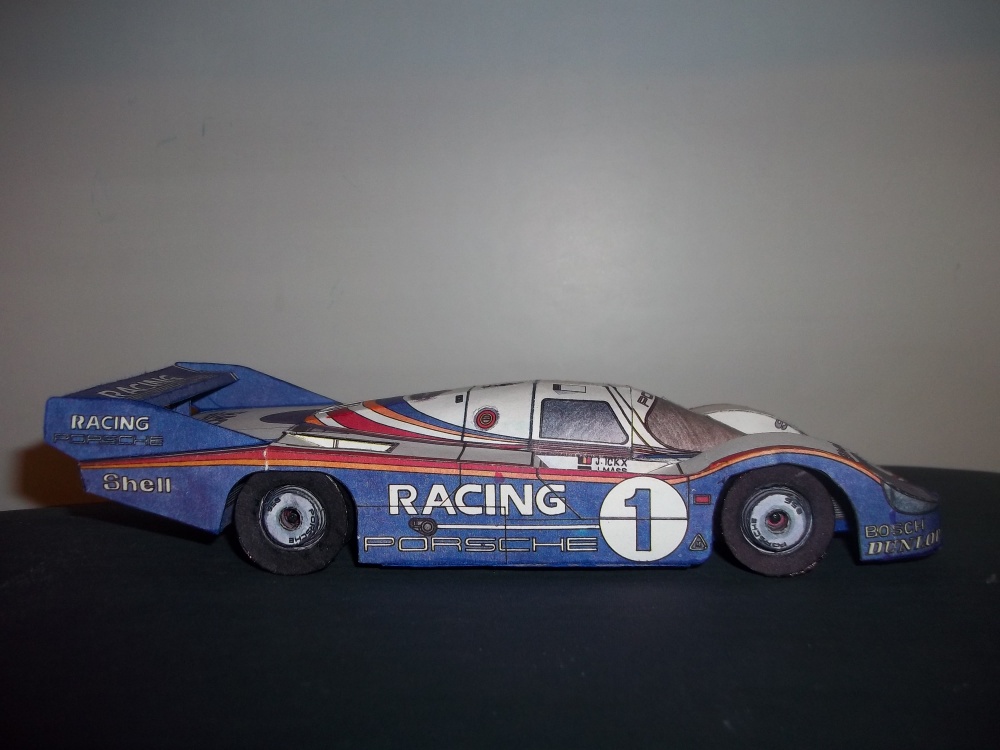 Porsche 956 TURBO (Plná velikost v novém okně) Porsche 956 TURBO