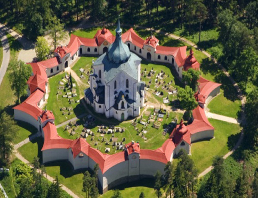 Poutní kostel SV Jana Nepomuckého na zelené Hoře (Plná velikost v novém okně) Poutní kostel SV Jana Nepomuckého na zelené Hoře