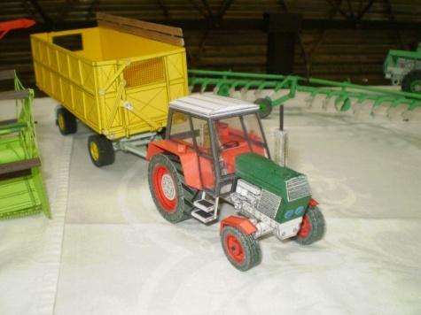 Prad�de�k�v traktor 2009 ��slav 