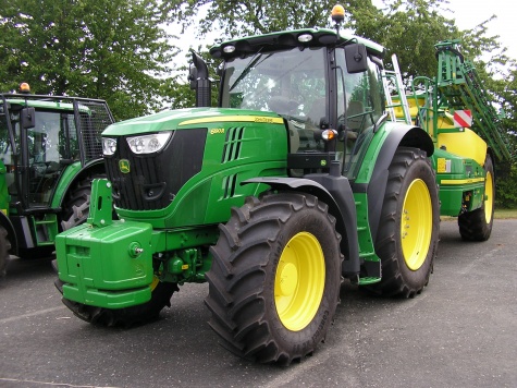 Prad�de�k�v traktor 2012