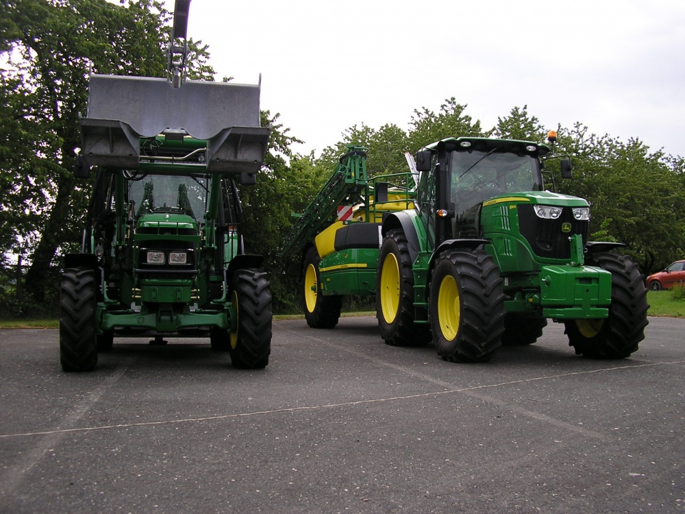 Prad�de�k�v traktor 2012