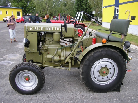 Prad�de�k�v traktor 2012