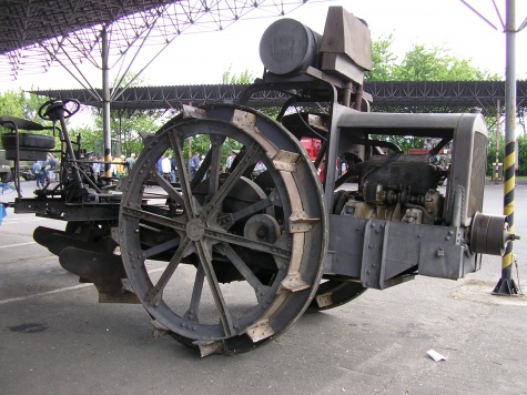 Prad�de�k�v traktor 2012
