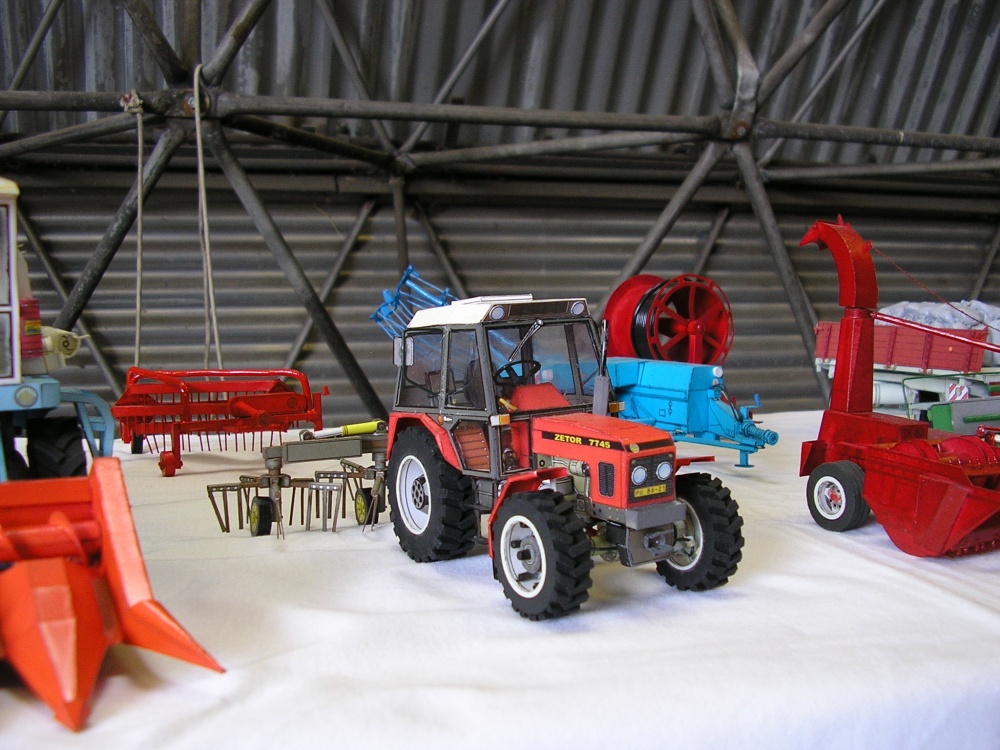 Prad�de�k�v traktor 2012