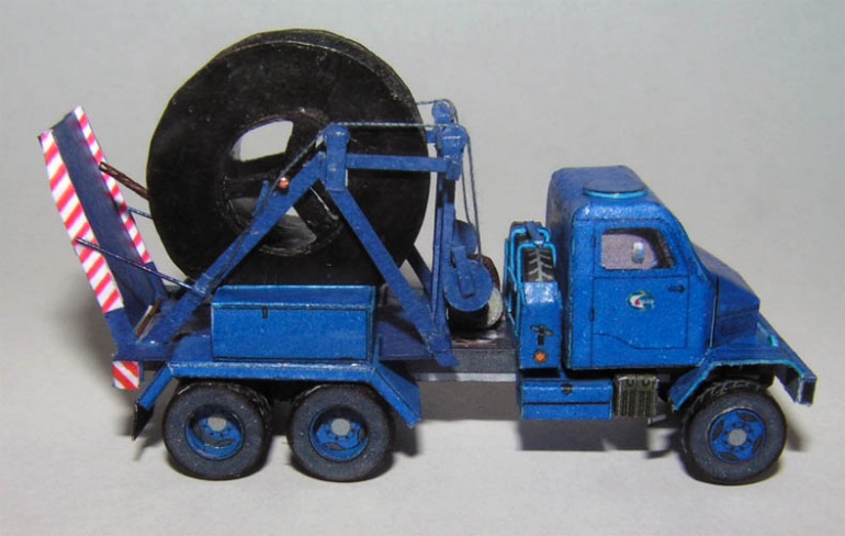 87058