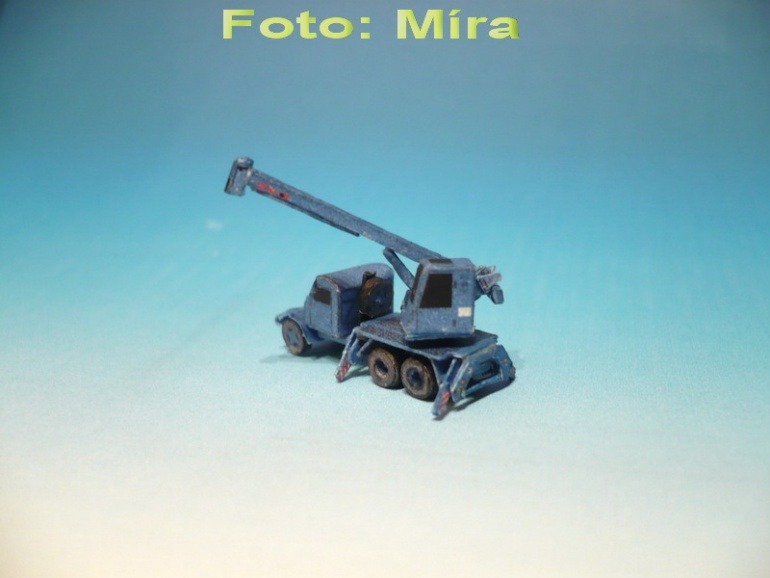 67102