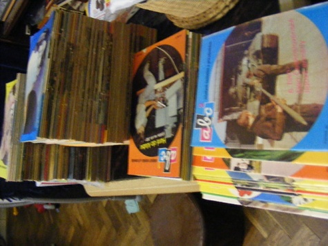 Pr�v� prob�haj�c� ��ste�n� archivace po x m�s�c�ch(mo�n� letech)