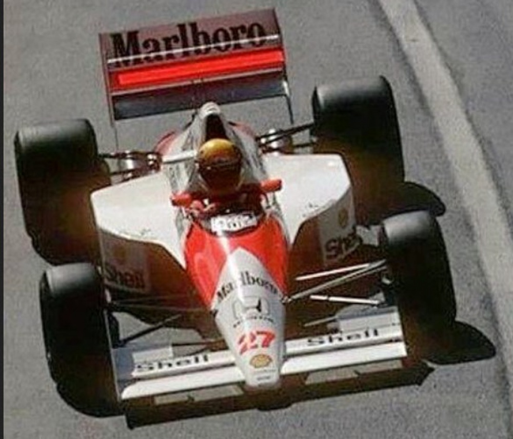 predpisy pre F1 2009 + všeličo (Plná velikost v novém okně) predpisy pre F1 2009 + všeličo