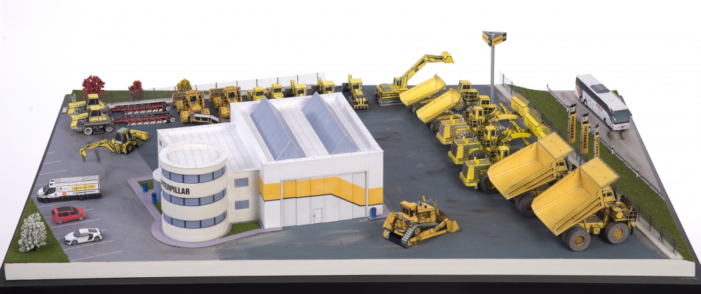 Prodejna Caterpillaru (Pln� velikost v nov�m okn�) Prodejna Caterpillaru