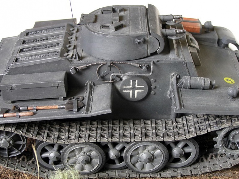 Pz.Kpfw.I Ausf F (Plná velikost v novém okně) Pz.Kpfw.I Ausf F