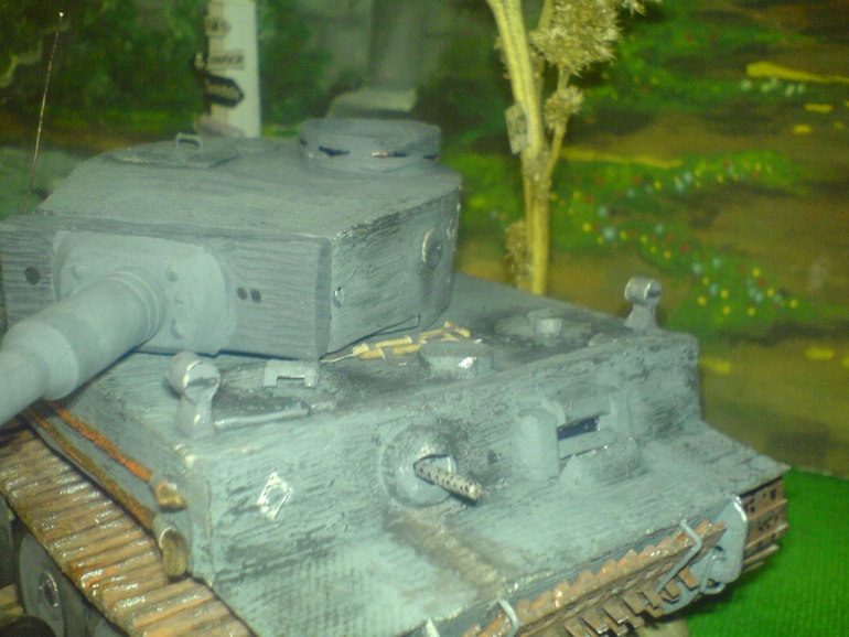 Pz.Kpfw.IV Tiger I initial (Plná velikost v novém okně) Pz.Kpfw.IV Tiger I initial