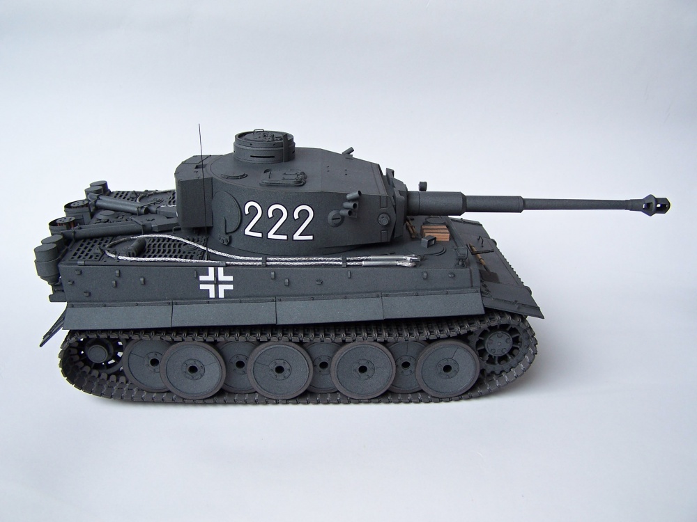 PzKpfw. VI Tiger I Ausf. H1 (Plná velikost v novém okně) PzKpfw. VI Tiger I Ausf. H1