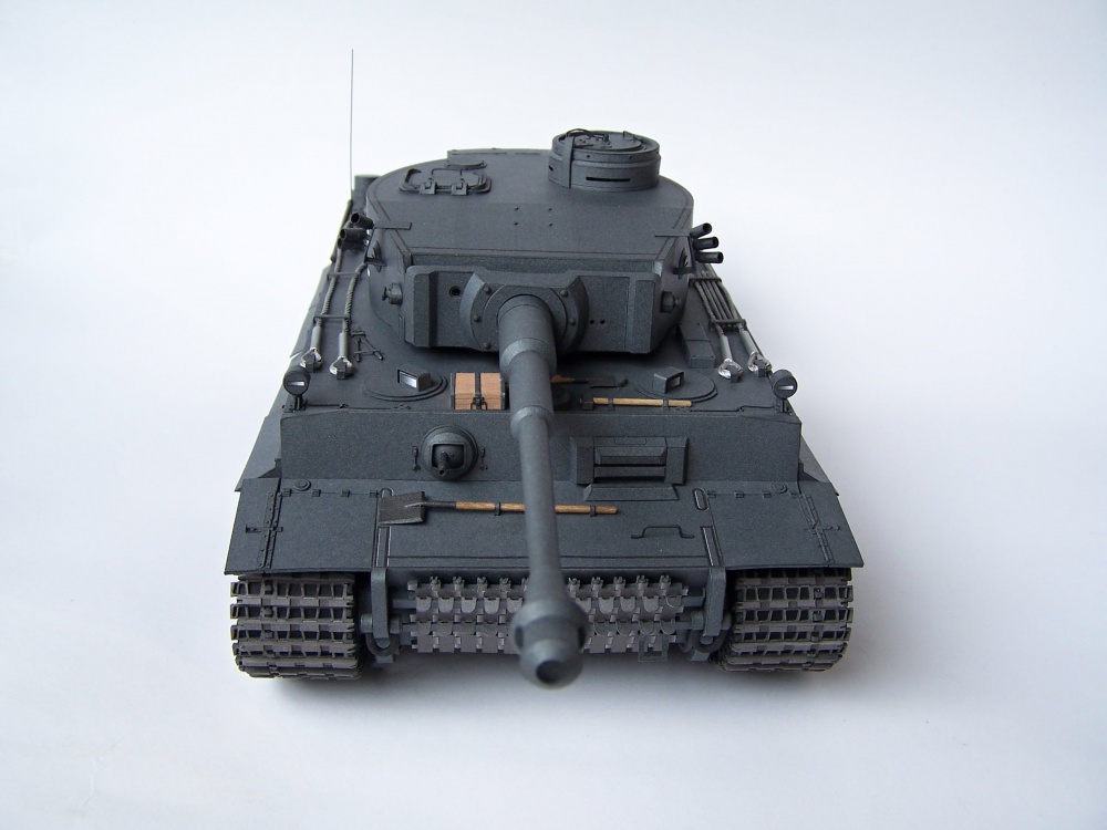 PzKpfw. VI Tiger I Ausf. H1 (Plná velikost v novém okně) PzKpfw. VI Tiger I Ausf. H1