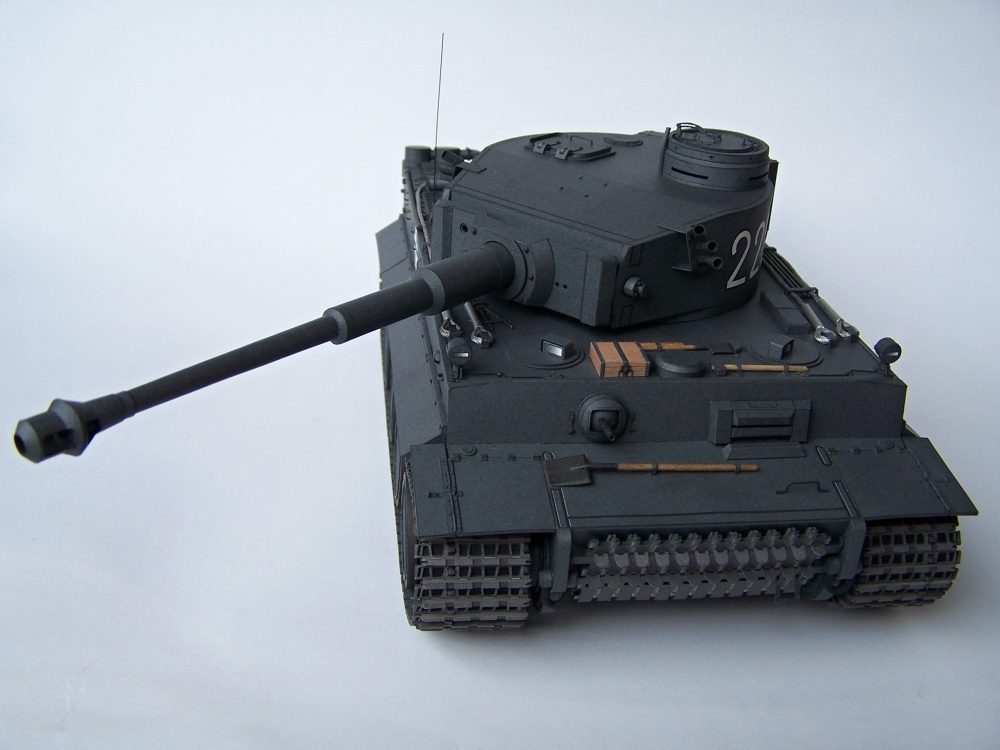 PzKpfw. VI Tiger I Ausf. H1 (Plná velikost v novém okně) PzKpfw. VI Tiger I Ausf. H1