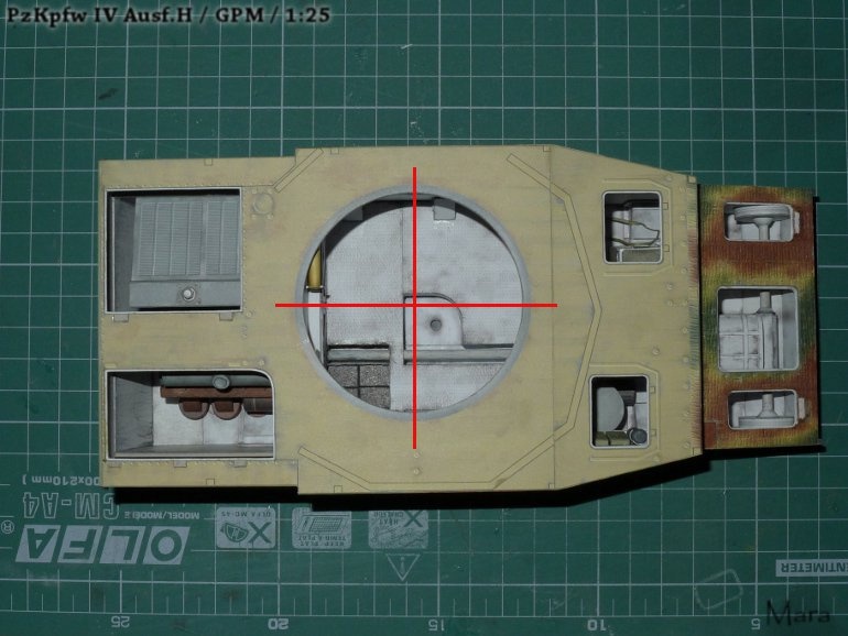 PzKpfw IV Ausf.H (Plná velikost v novém okně) PzKpfw IV Ausf.H