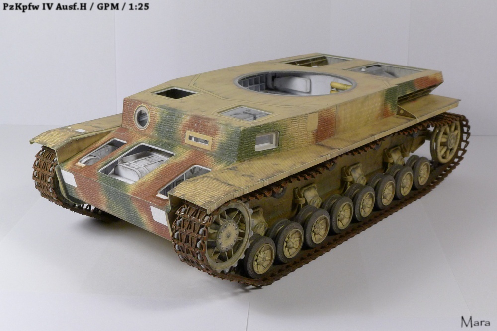 PzKpfw IV Ausf.H (Plná velikost v novém okně) PzKpfw IV Ausf.H
