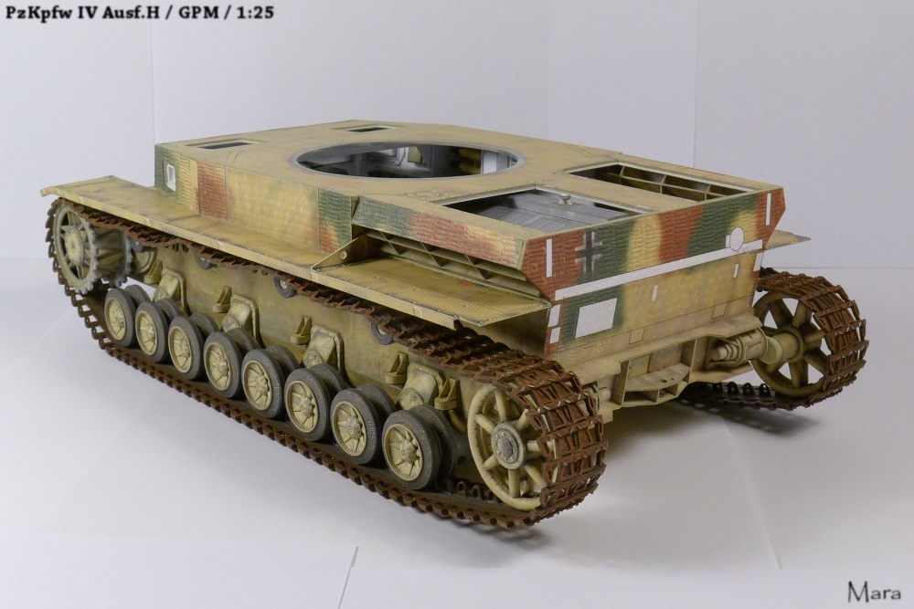 PzKpfw IV Ausf.H (Plná velikost v novém okně) PzKpfw IV Ausf.H