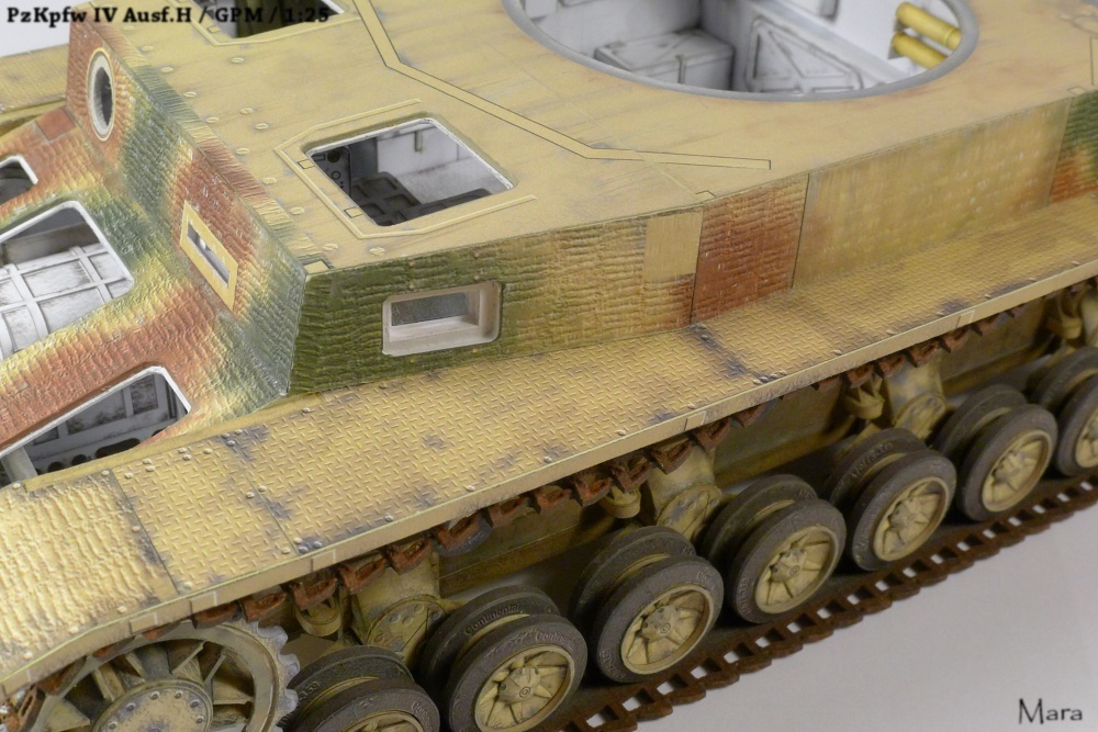 PzKpfw IV Ausf.H (Plná velikost v novém okně) PzKpfw IV Ausf.H