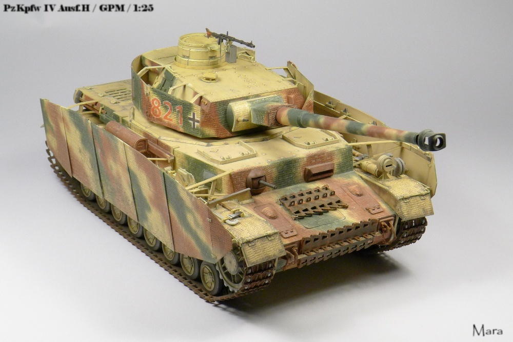 PzKpfw IV Ausf.H (Plná velikost v novém okně) PzKpfw IV Ausf.H
