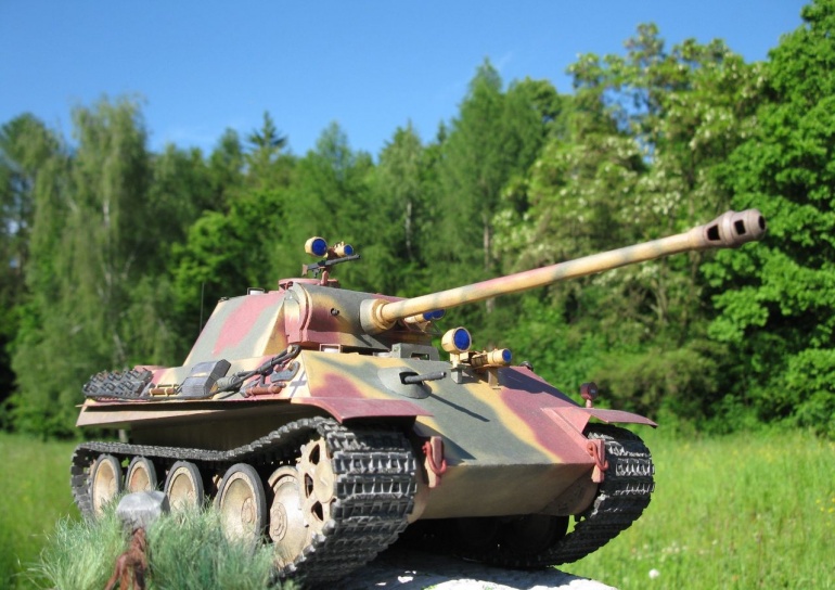 PzKpfw V Panther / Halinski / Kovář (Plná velikost v novém okně) PzKpfw V Panther / Halinski / Kovář