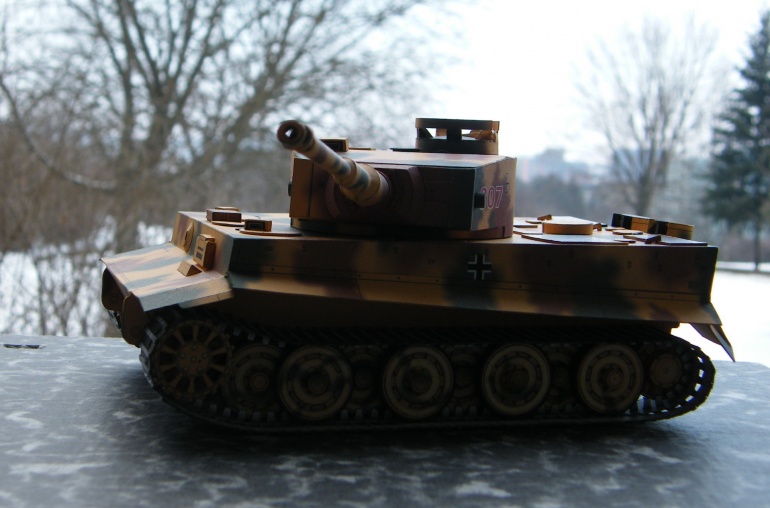 PzKpfw VI.- Tiger I.. (Plná velikost v novém okně) PzKpfw VI.- Tiger I..