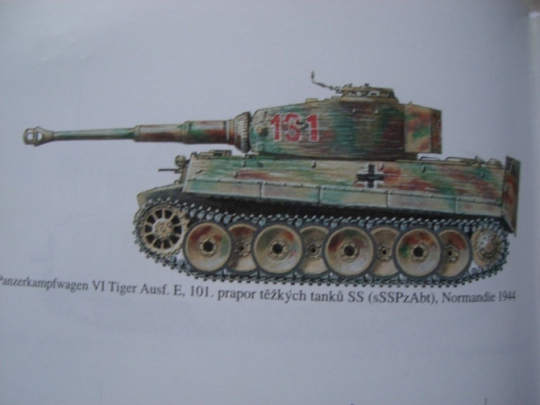 PzKpfw VI TIGER Ausf.E (Plná velikost v novém okně) PzKpfw VI TIGER Ausf.E