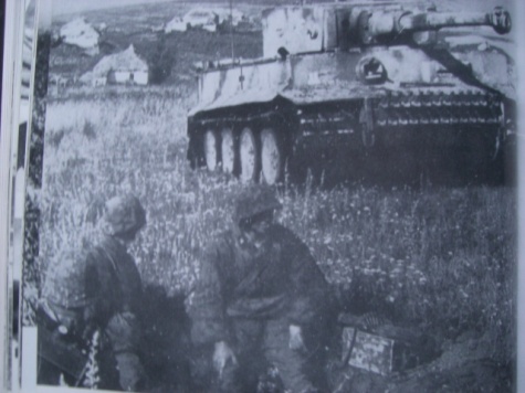 PzKpfw VI TIGER Ausf.E PzKpfw VI TIGER Ausf.E