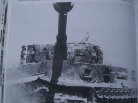 PzKpfw VI TIGER Ausf.E PzKpfw VI TIGER Ausf.E