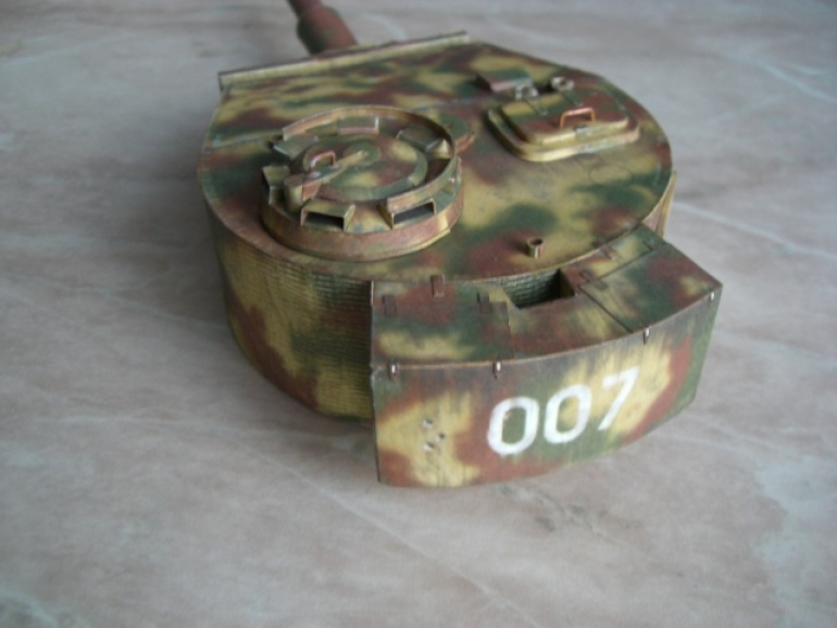 PzKpfw VI TIGER Ausf.E (Plná velikost v novém okně) PzKpfw VI TIGER Ausf.E