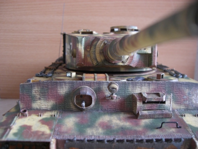 PzKpfw VI TIGER Ausf.E (Plná velikost v novém okně) PzKpfw VI TIGER Ausf.E