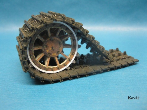 PzKpfw VI Tiger I / Halinski / 1:25 Kovář PzKpfw VI Tiger I / Halinski / 1:25 Kovář